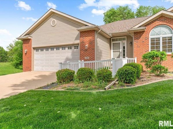 1092 Ravina Drive, Chatham, IL 62629