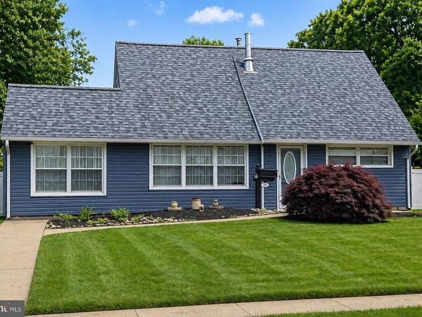 39 VERMILLION LANE , LEVITTOWN, PA 19054