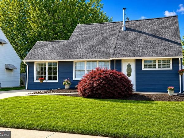 39 VERMILLION LANE, LEVITTOWN, PA 19054
