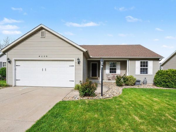 4335 E Field Gate Drive, South Bend, IN 46628