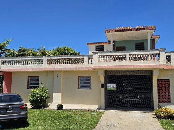 Calle 15 VILLA CAROLINA, Carolina, PR 00985