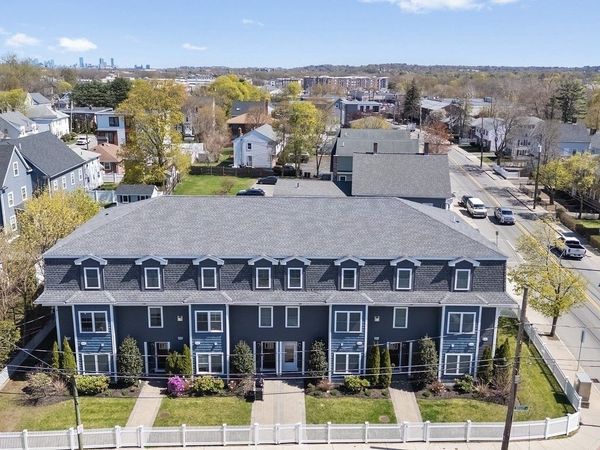 172 Bright Street, Unit 3, Waltham, MA 02453