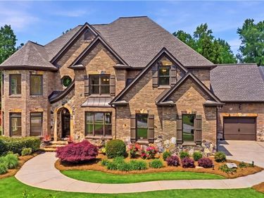 3501 Falls Branch Court , Buford, GA 30519