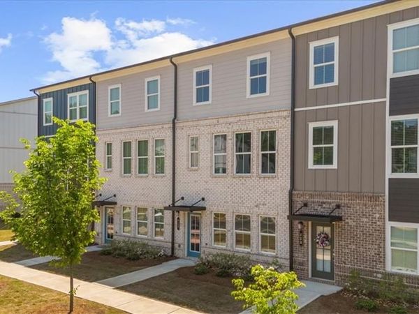 717 Payton Lane , Acworth, GA 30102