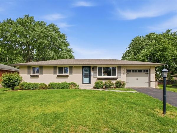 1015 Romanus Drive, Vandalia, OH 45377