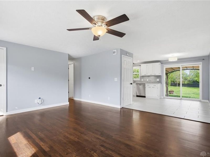 1015 Romanus Drive, Vandalia, OH 45377 Photo 7