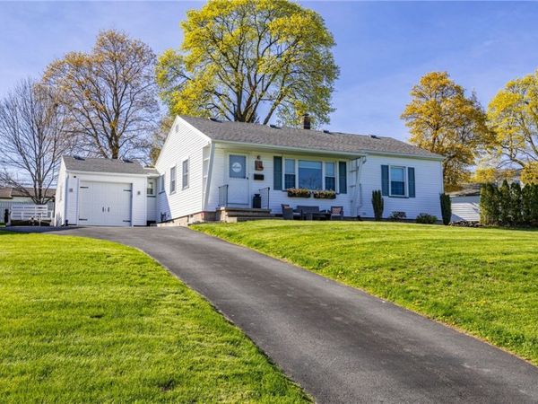 152 Ingomar Drive, Rochester, NY 14612