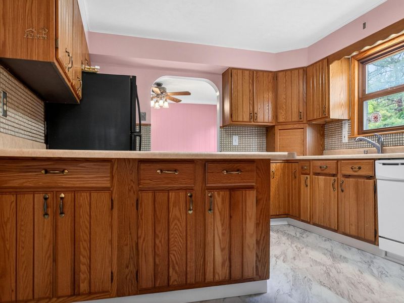 1001 N Park Street, Bellefontaine, OH 43311 Photo 8