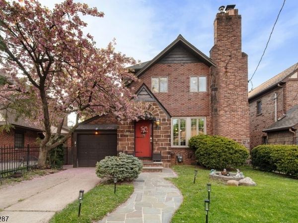 16 Summit Rd, Clifton, NJ 07012