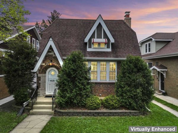 6628 N Onarga Avenue , Chicago, IL 60631