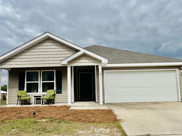 10 Brandons Court, DeFuniak Springs, FL 32433