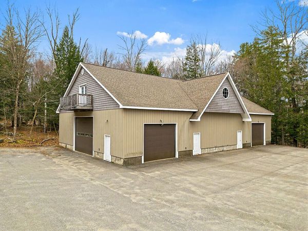 17 Aviator Place, Oakland, ME 04963