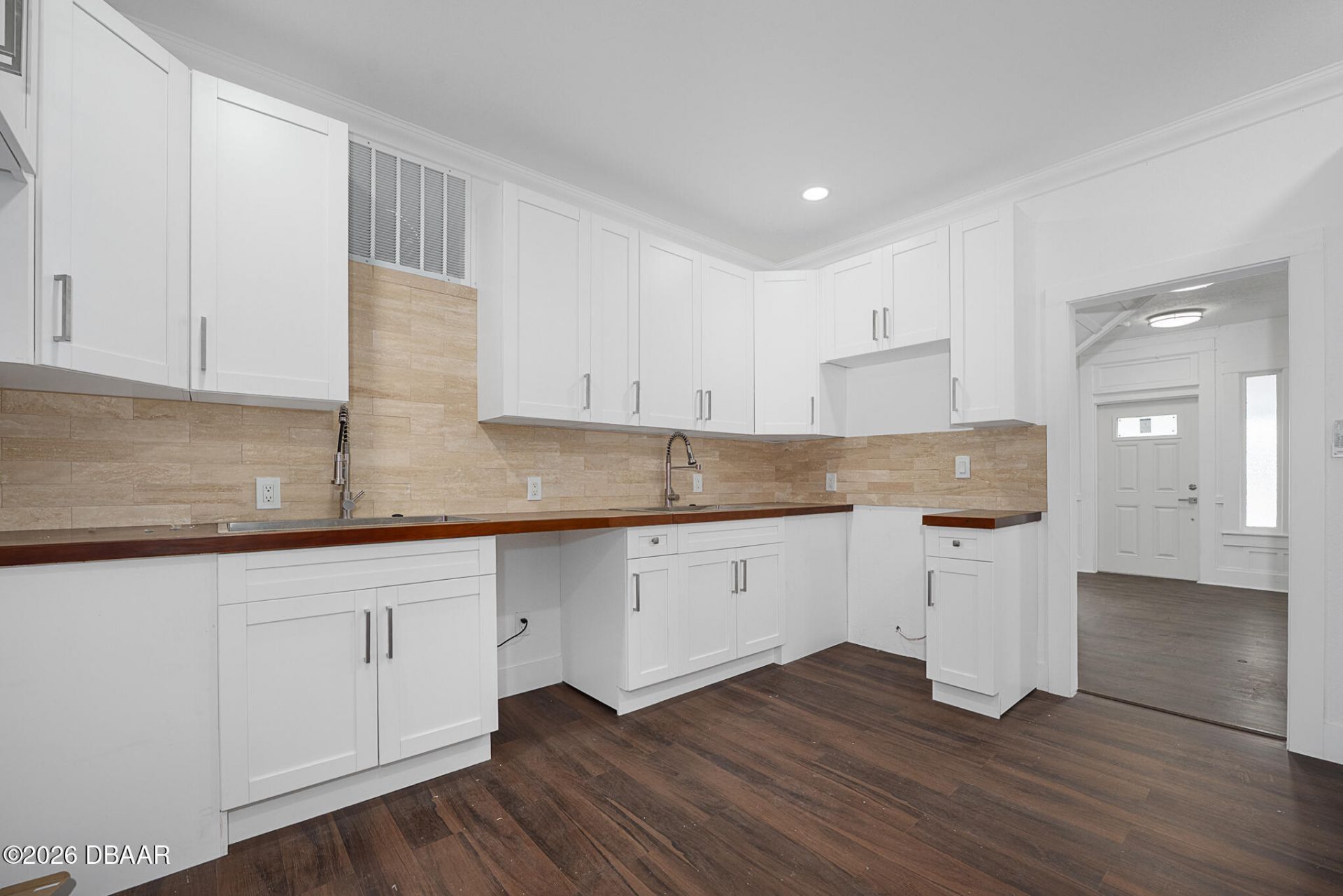 934 S Ridgewood Avenue, Daytona Beach, FL 32114 Photo