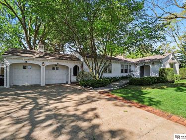 7809 Hickory Circle , Omaha, NE 68124