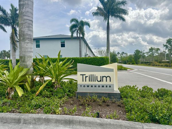 2410 SE Tarvest Way, Stuart, FL 34997