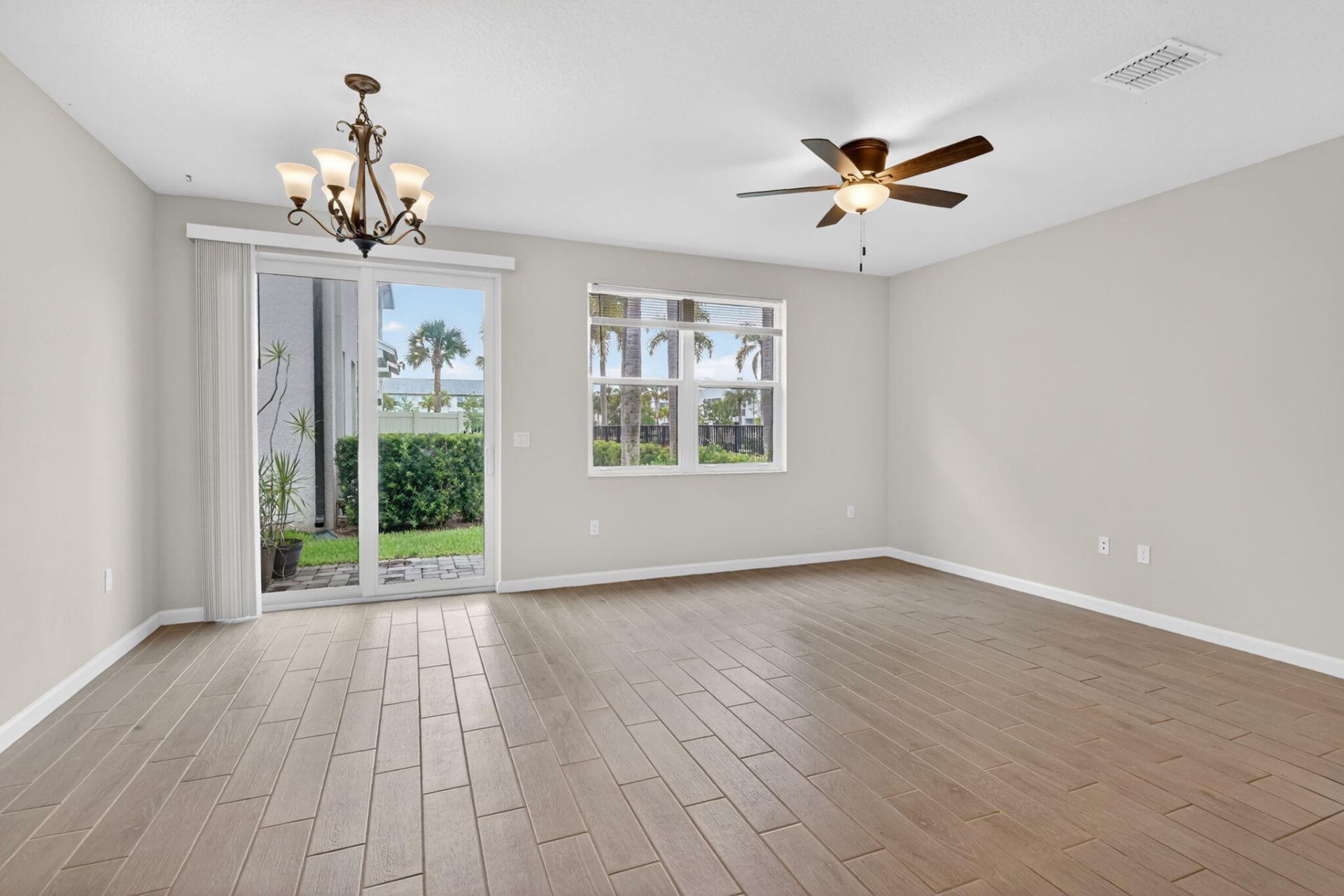 2410 SE Tarvest Way, Stuart, FL 34997 Photo