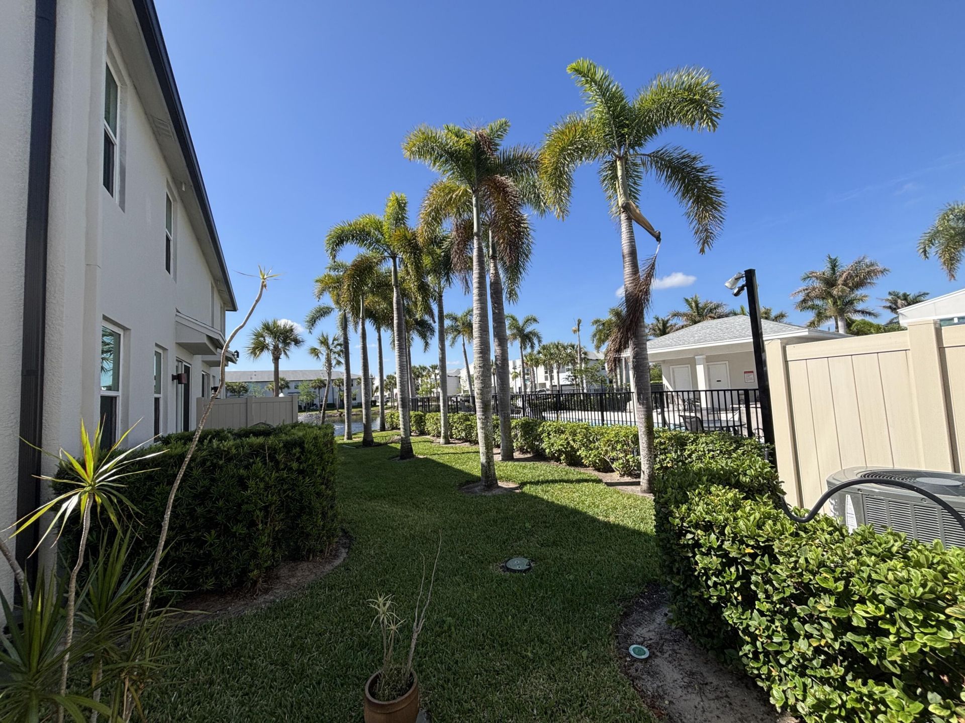 2410 SE Tarvest Way, Stuart, FL 34997 Photo