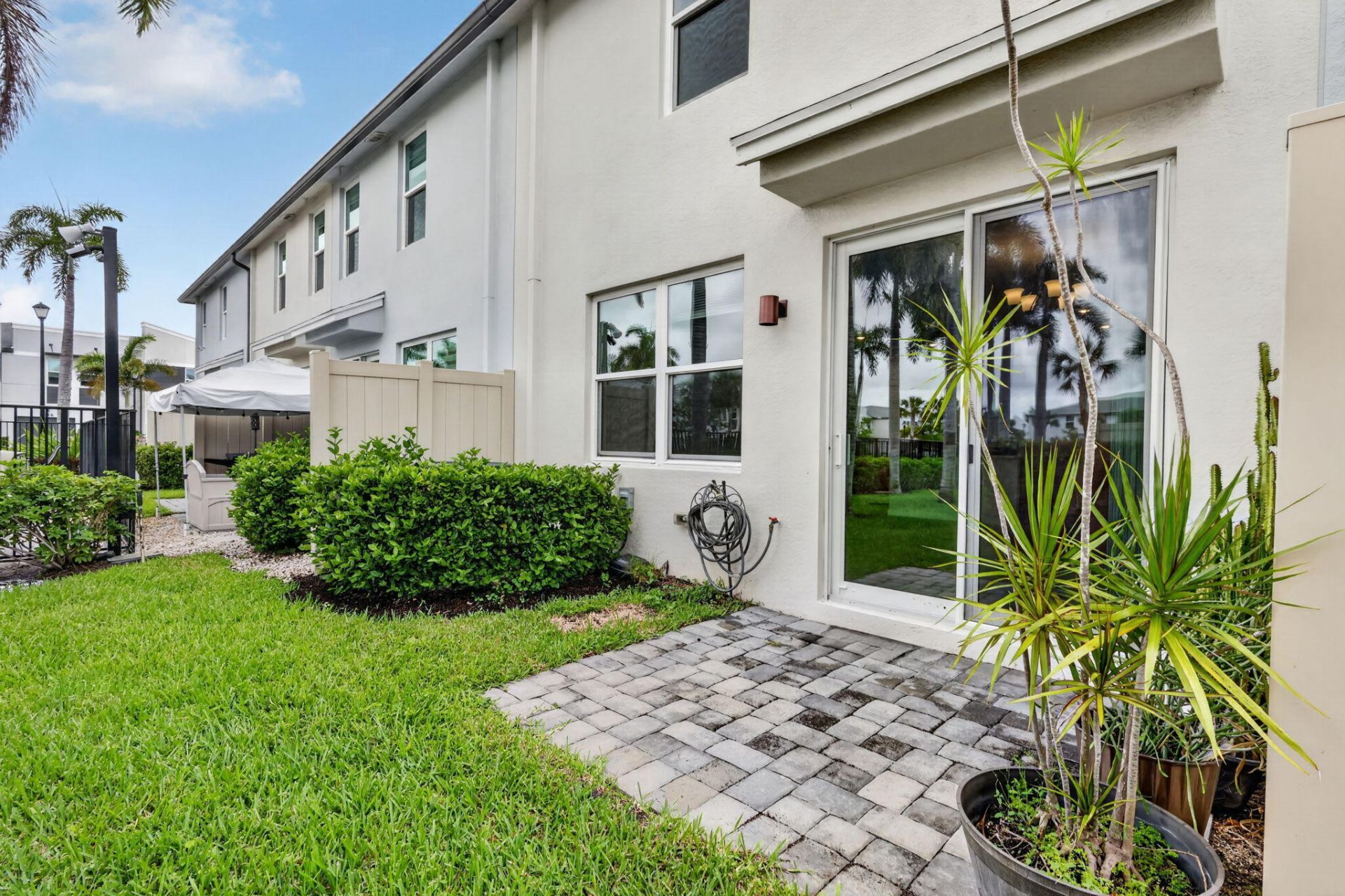2410 SE Tarvest Way, Stuart, FL 34997 Photo