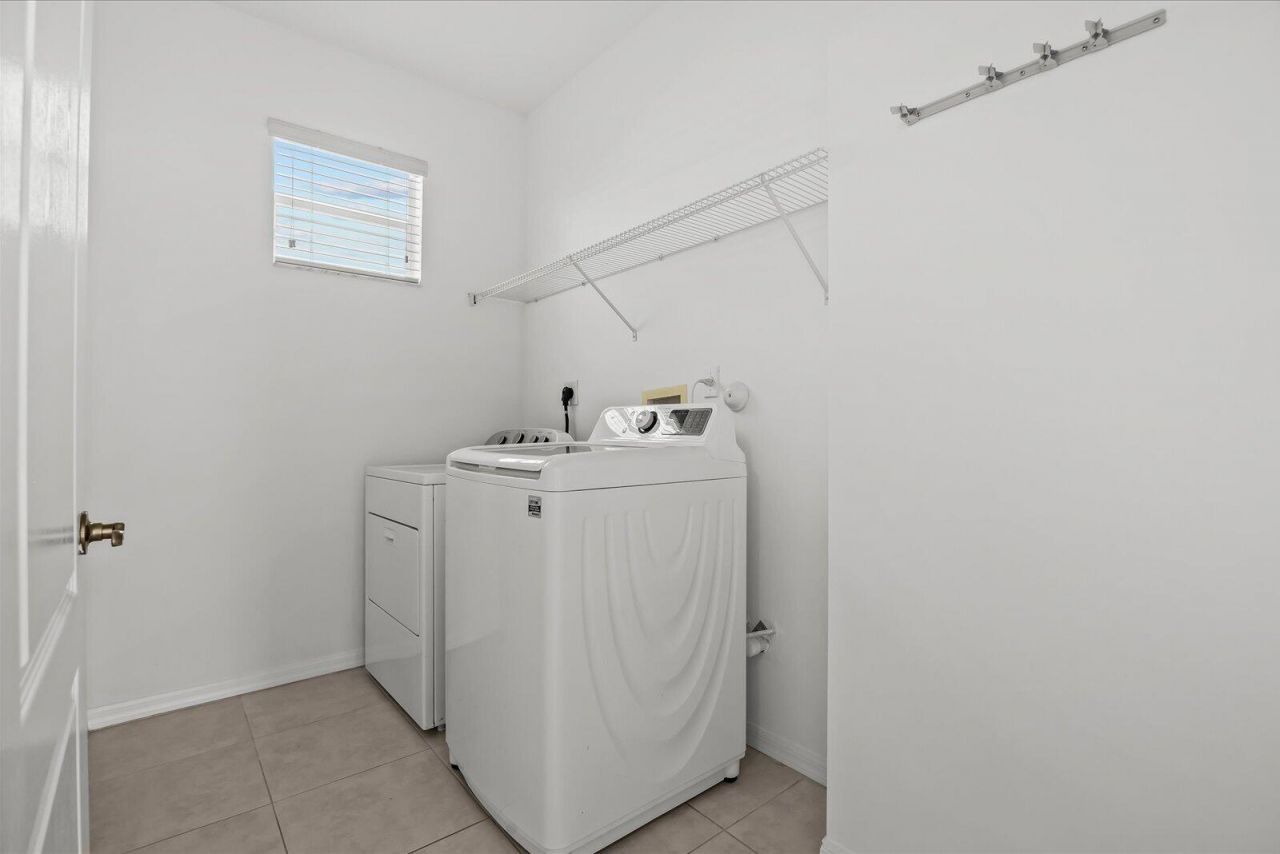 9558 SW Flowermound Circle, Port Saint Lucie, FL 34987 Photo