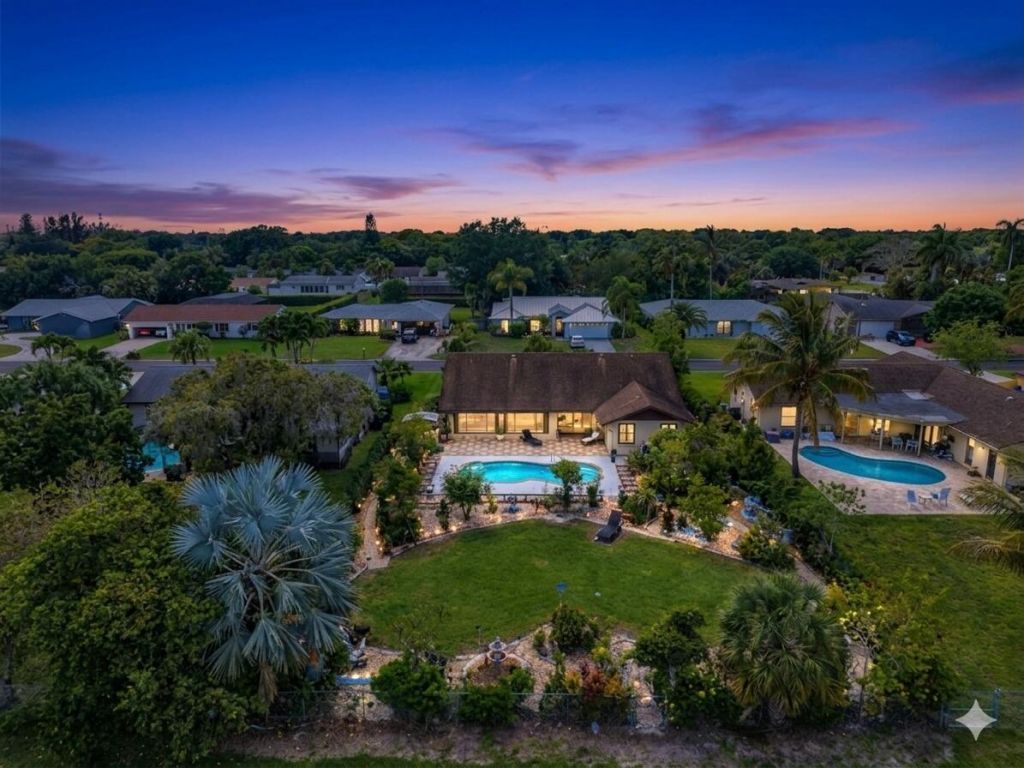 164 Meadowlark Drive, Royal Palm Beach, FL 33411 Photo