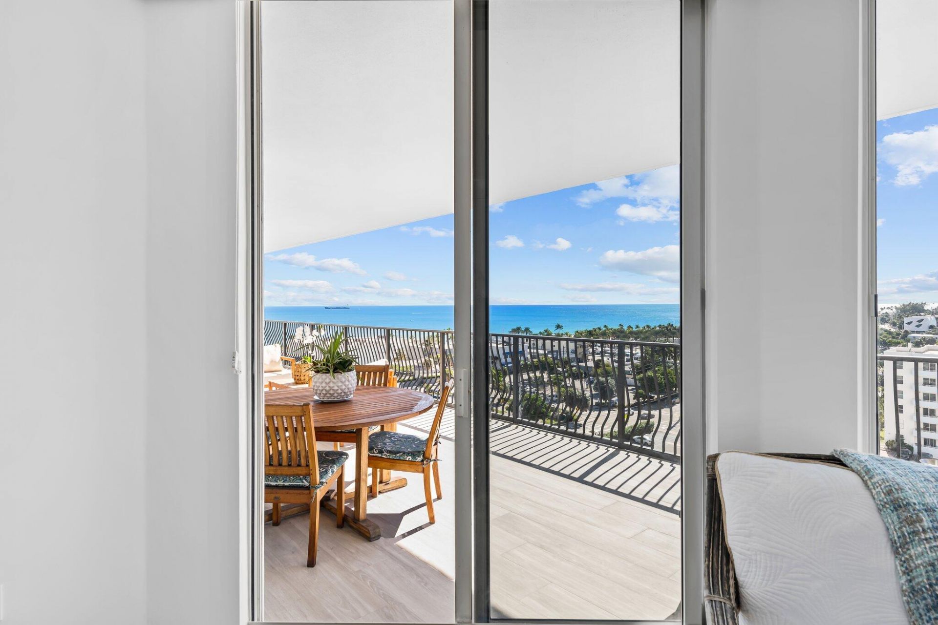 100 S Birch Road, Unit 1004, Fort Lauderdale, FL 33316 Photo