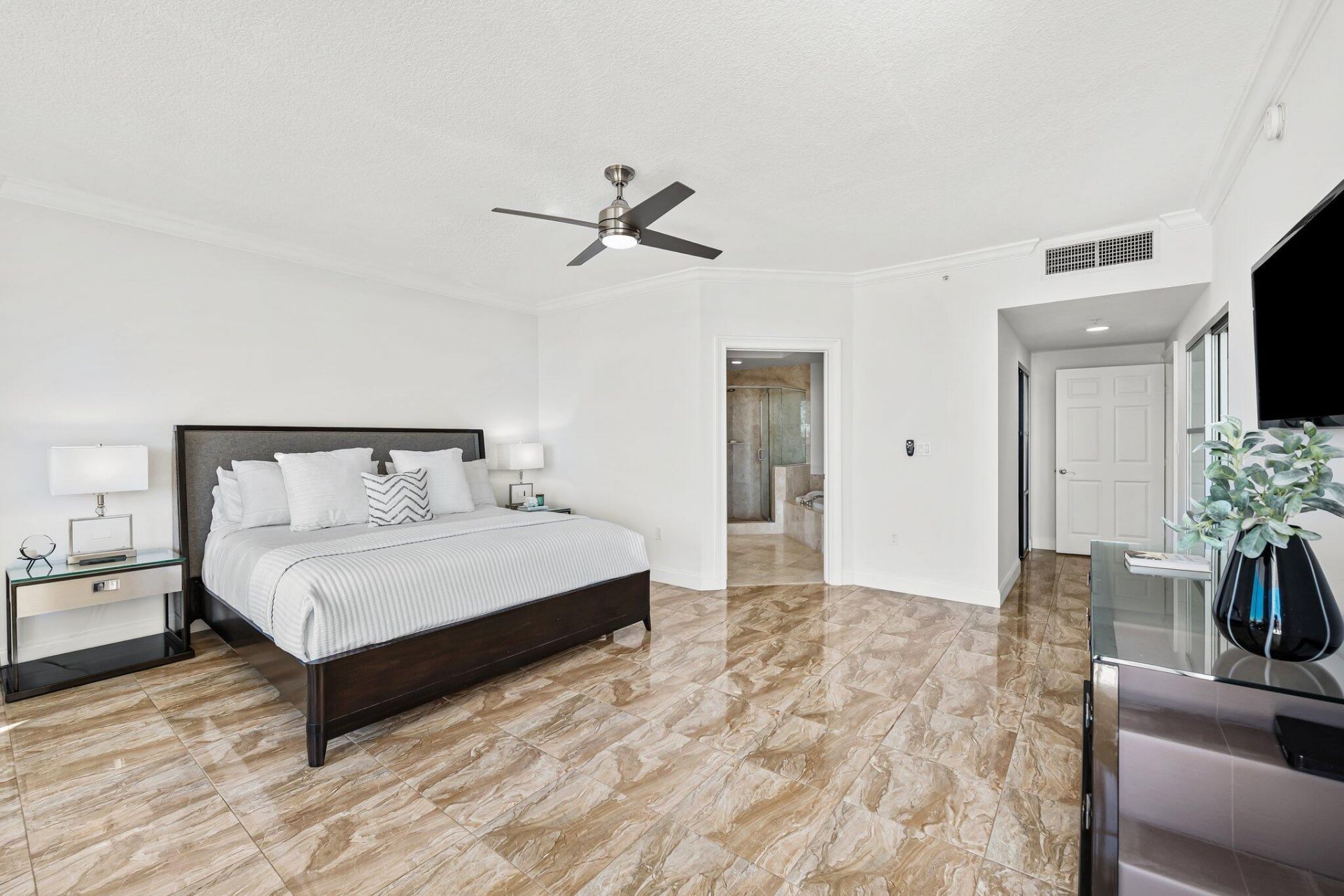 100 S Birch Road, Unit 1004, Fort Lauderdale, FL 33316 Photo