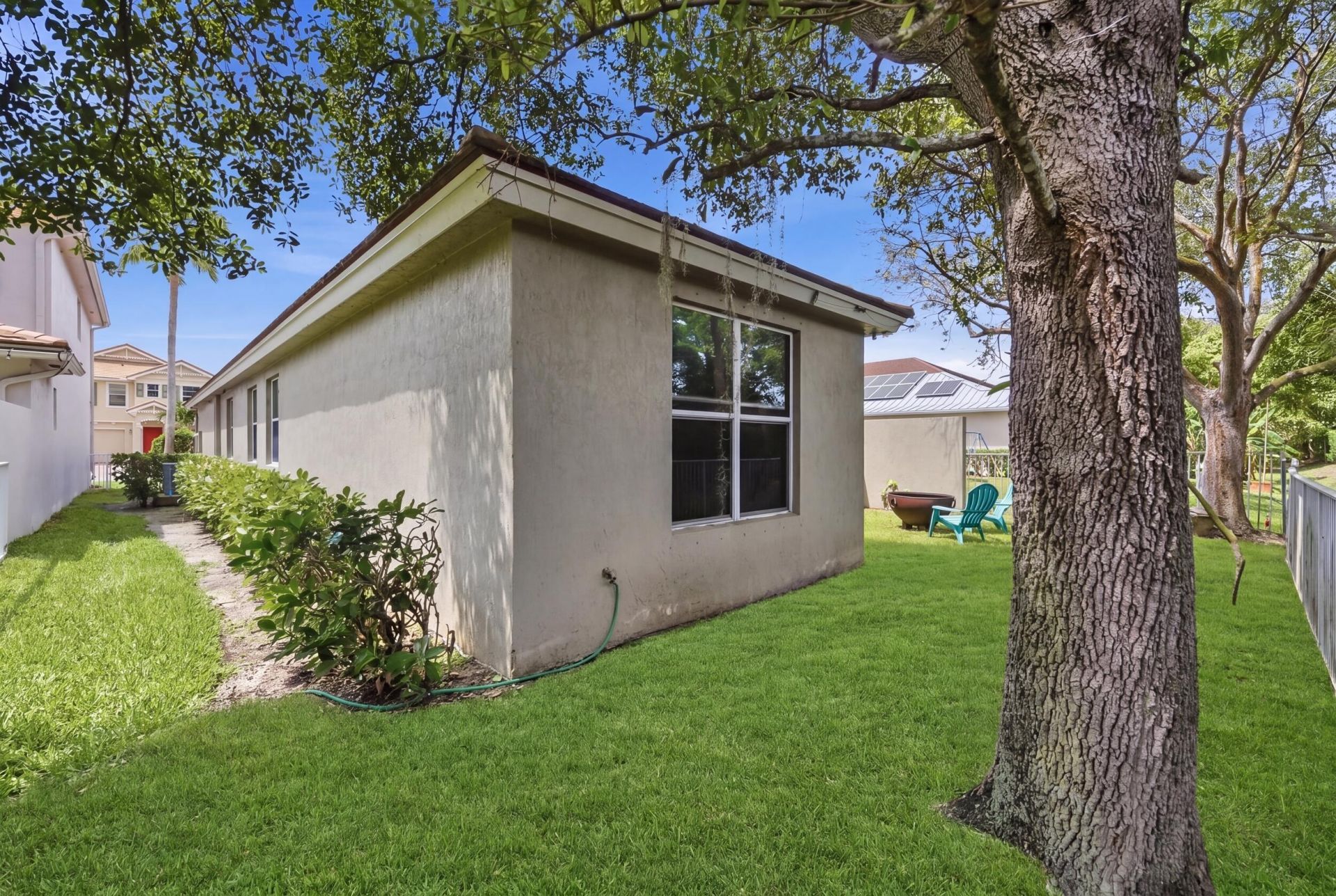 283 Mulberry Grove Road, West Palm Beach, FL 33411 Photo