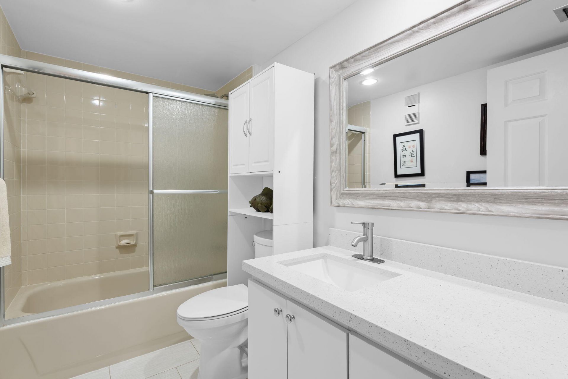 1709 Whitehall Drive, Unit 203, Davie, FL 33324 Photo