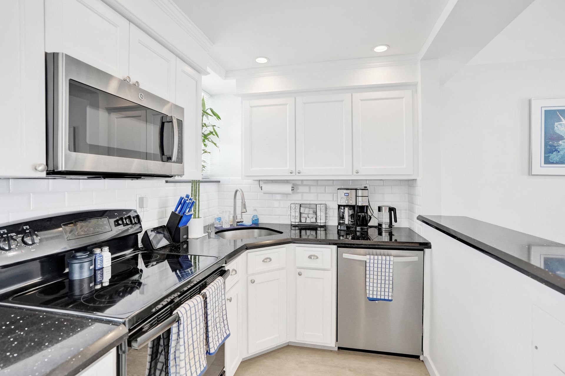 1920 S Ocean Drive, Unit 1504, Fort Lauderdale, FL 33316 Photo