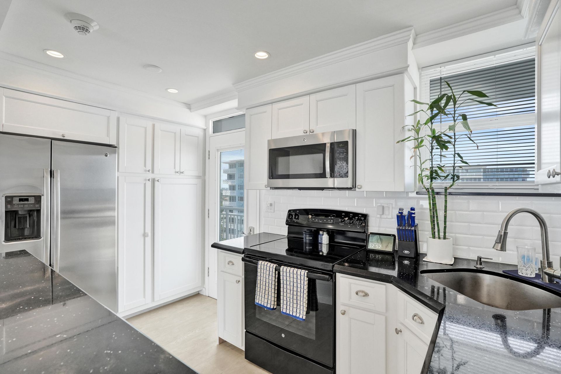 1920 S Ocean Drive, Unit 1504, Fort Lauderdale, FL 33316 Photo