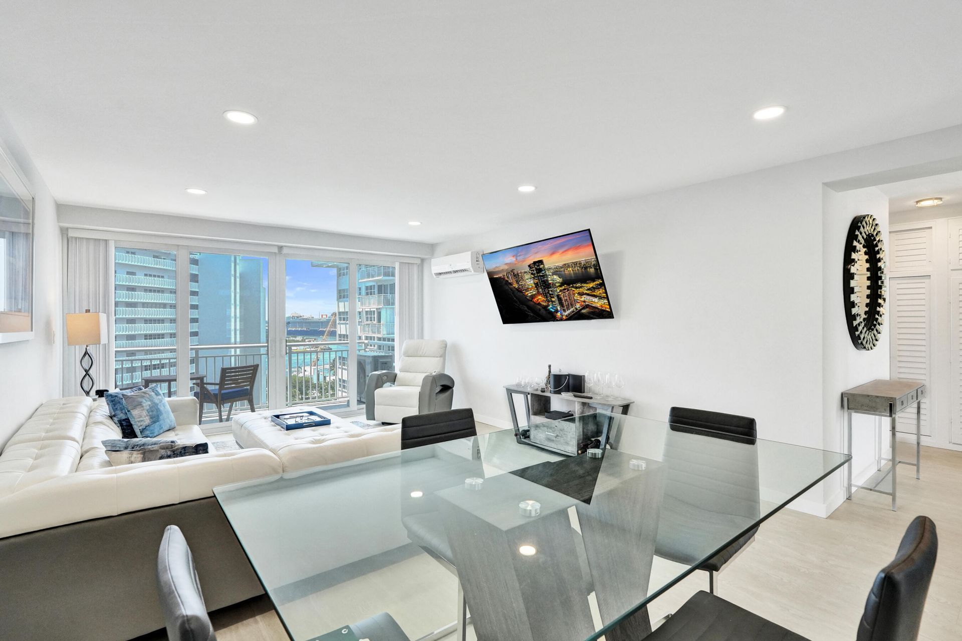 1920 S Ocean Drive, Unit 1504, Fort Lauderdale, FL 33316 Photo