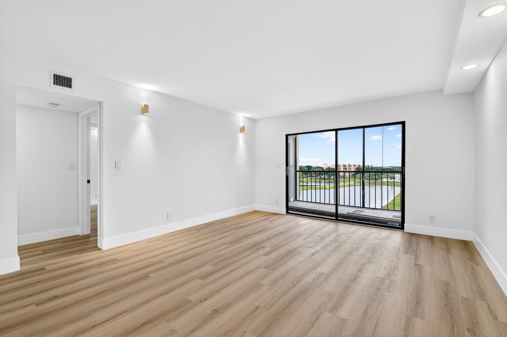 6866 Huntington Lane, Unit 707, Delray Beach, FL 33446 Photo