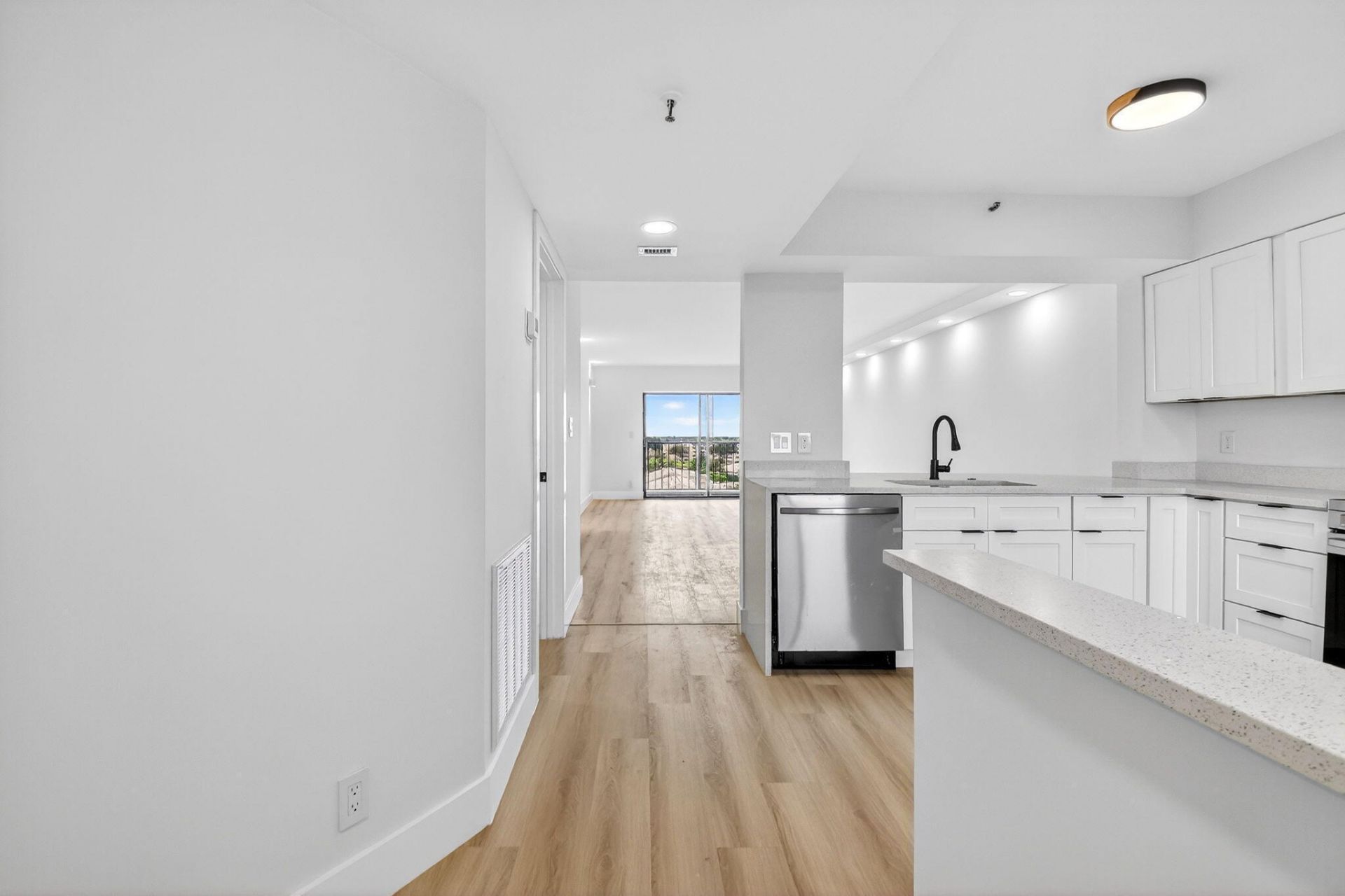 6866 Huntington Lane, Unit 707, Delray Beach, FL 33446 Photo