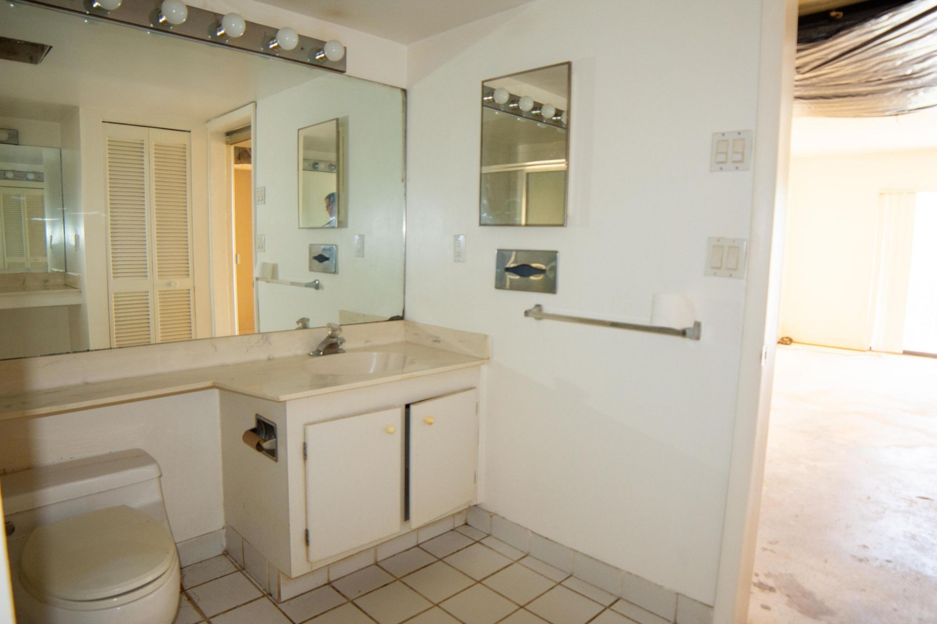 1650 NE 115th Street, Unit 208, Miami, FL 33181 Photo
