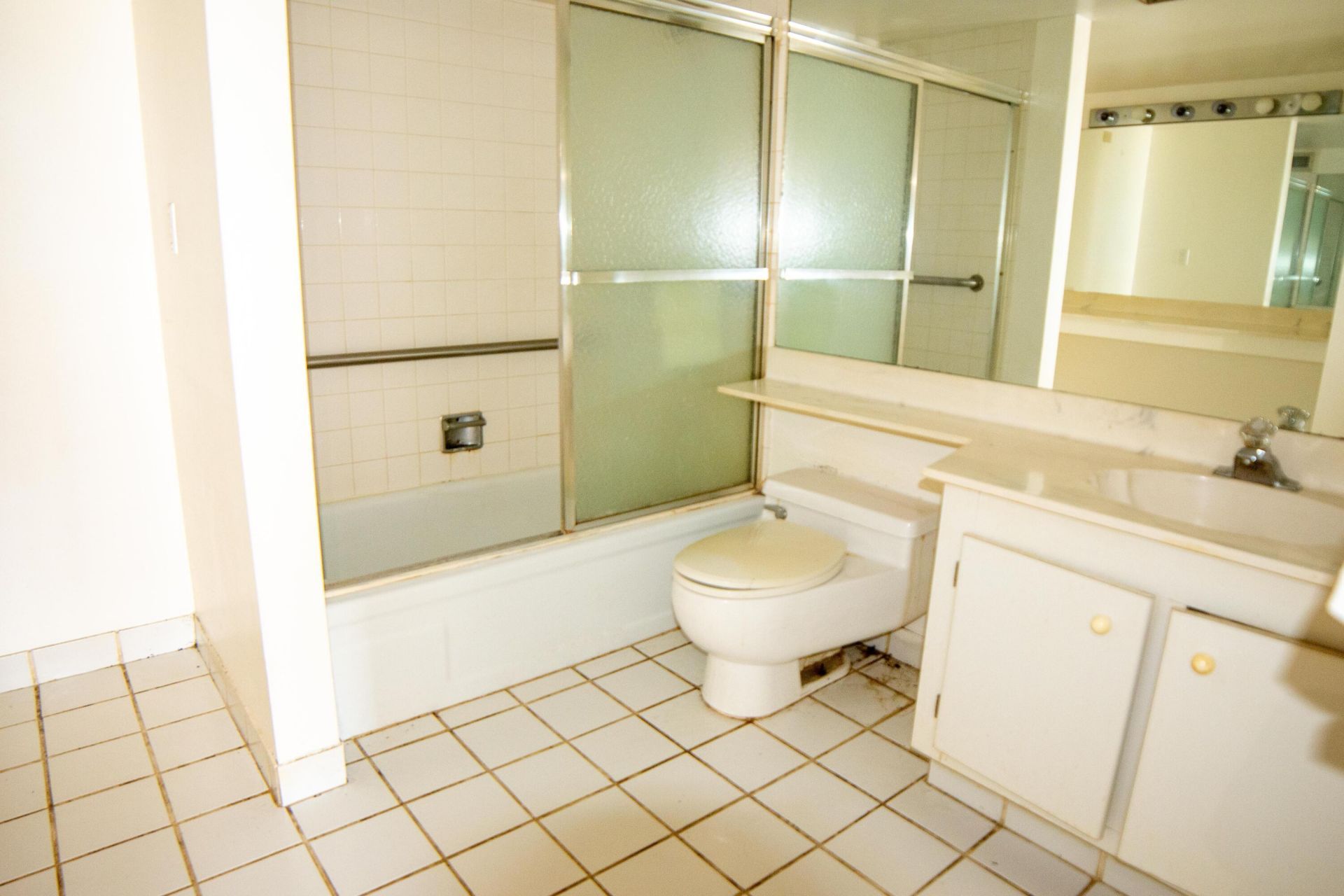 1650 NE 115th Street, Unit 208, Miami, FL 33181 Photo
