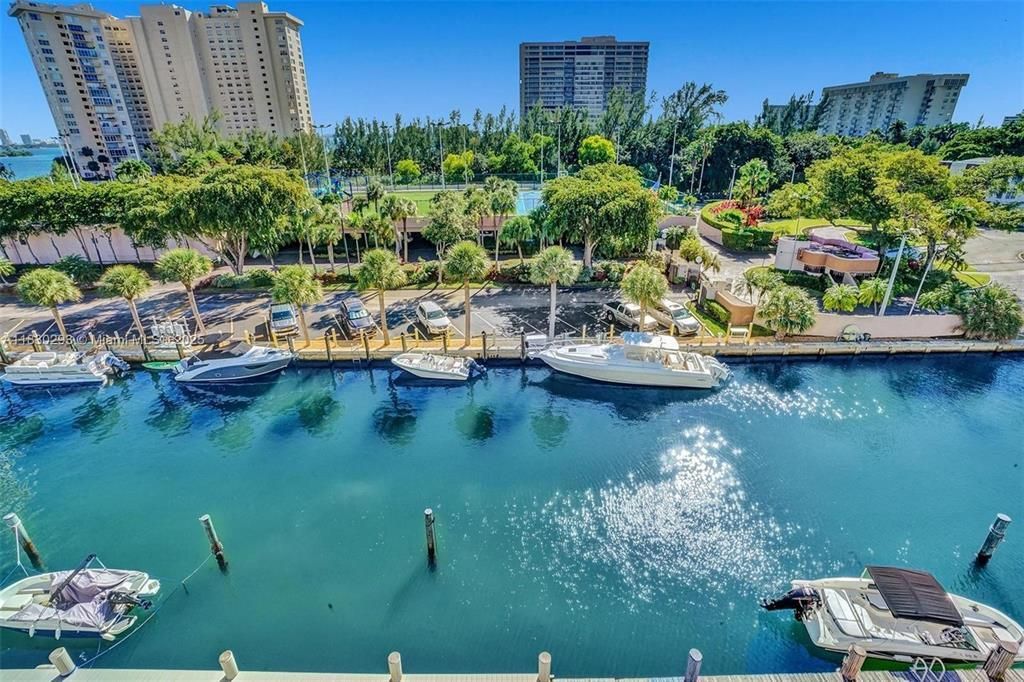 1650 NE 115th Street, Unit 208, Miami, FL 33181 Photo
