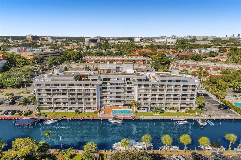 1650 NE 115th Street, Unit 208, Miami, FL 33181 Photo