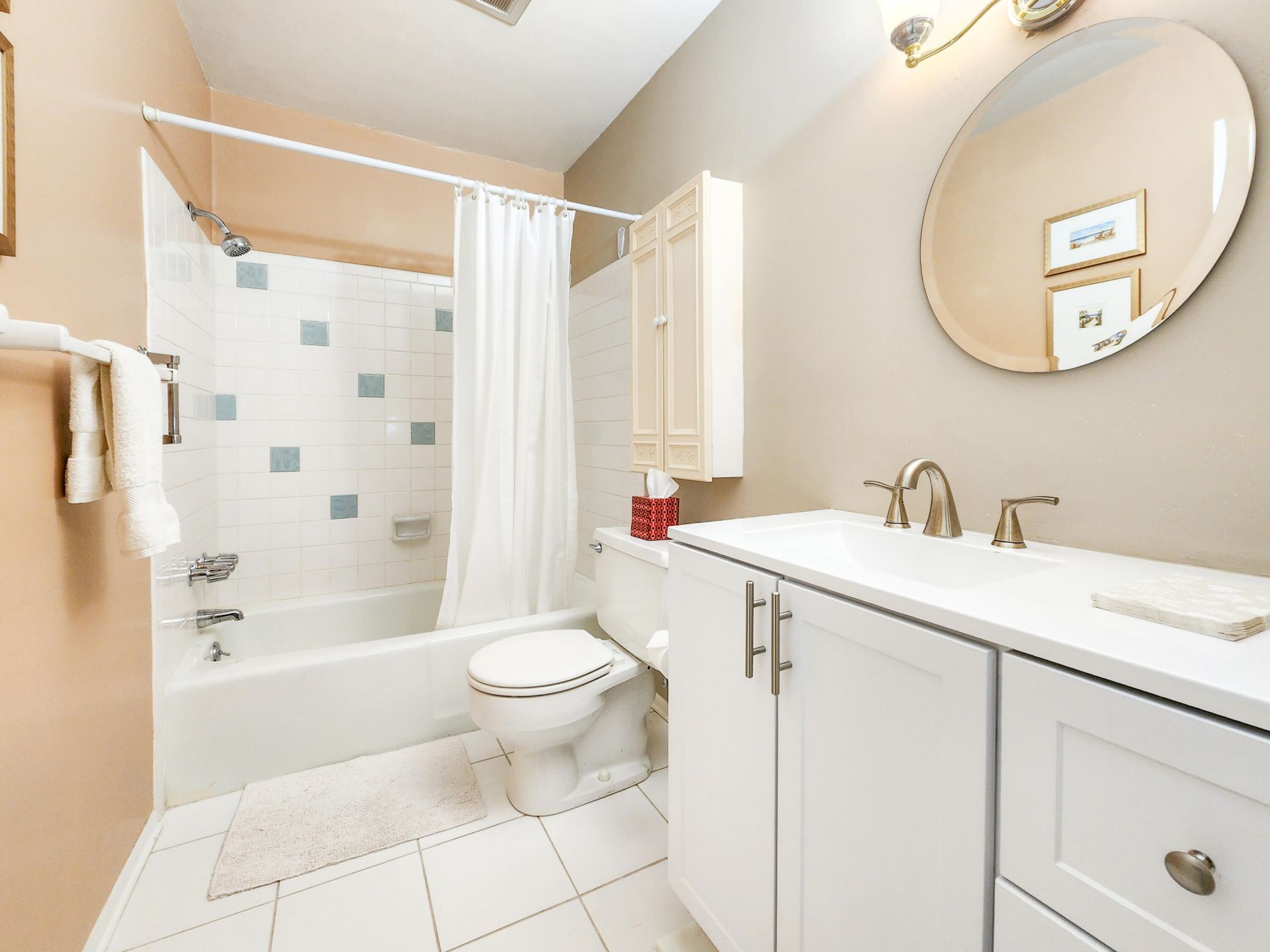 2800 Indian River Boulevard, Unit 8, Vero Beach, FL 32960 Photo