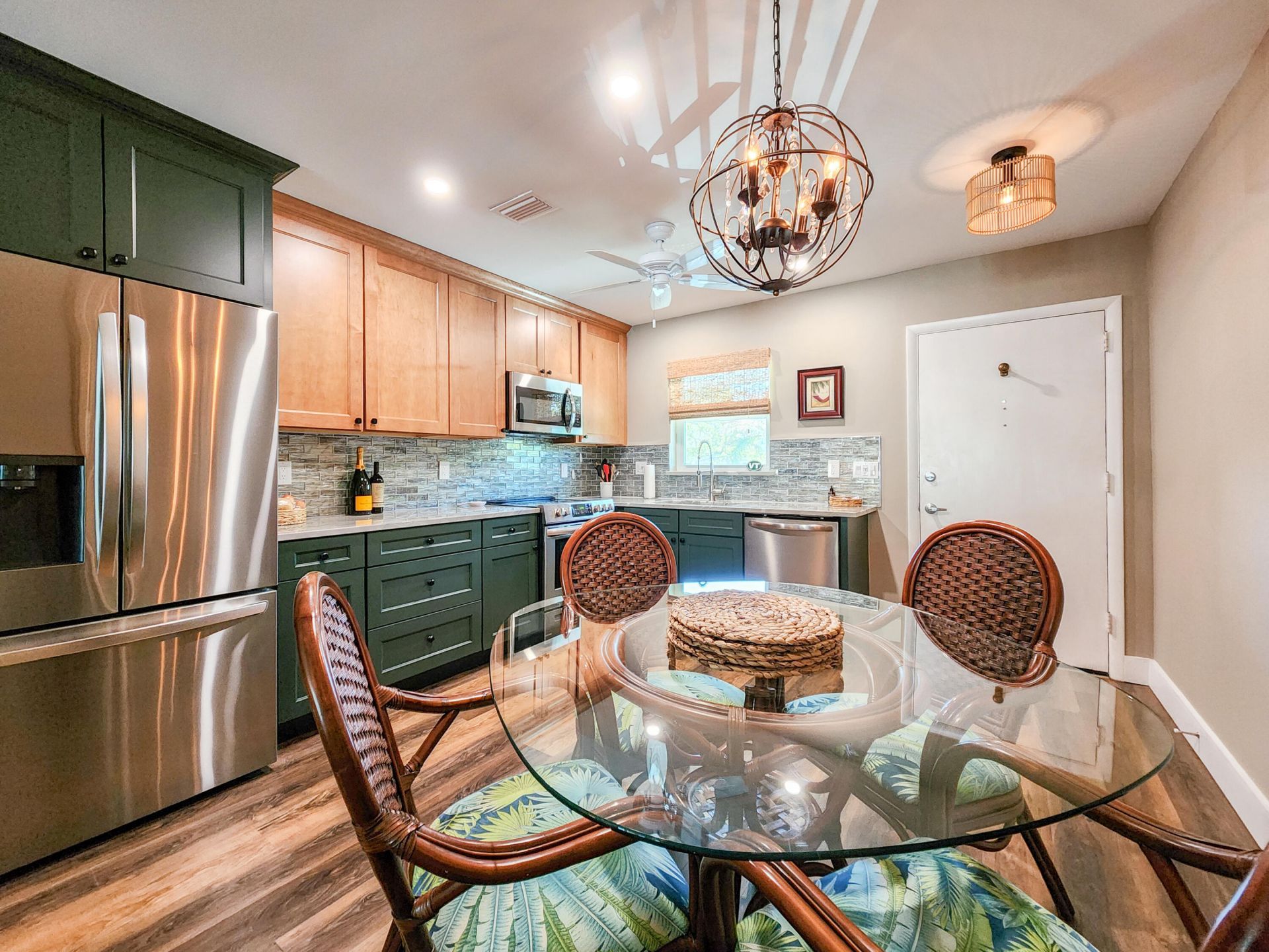 2800 Indian River Boulevard, Unit 8, Vero Beach, FL 32960 Photo