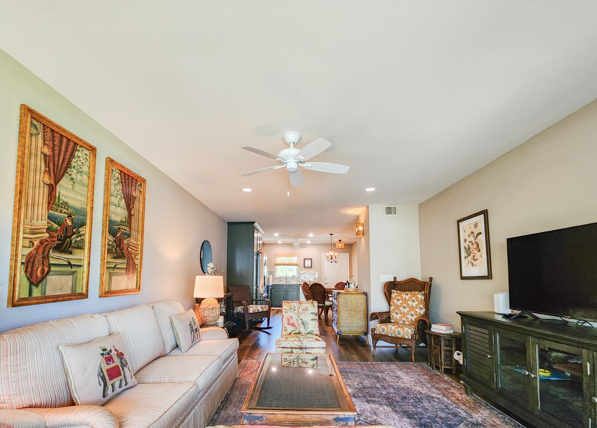 2800 Indian River Boulevard, Unit 8, Vero Beach, FL 32960 Photo