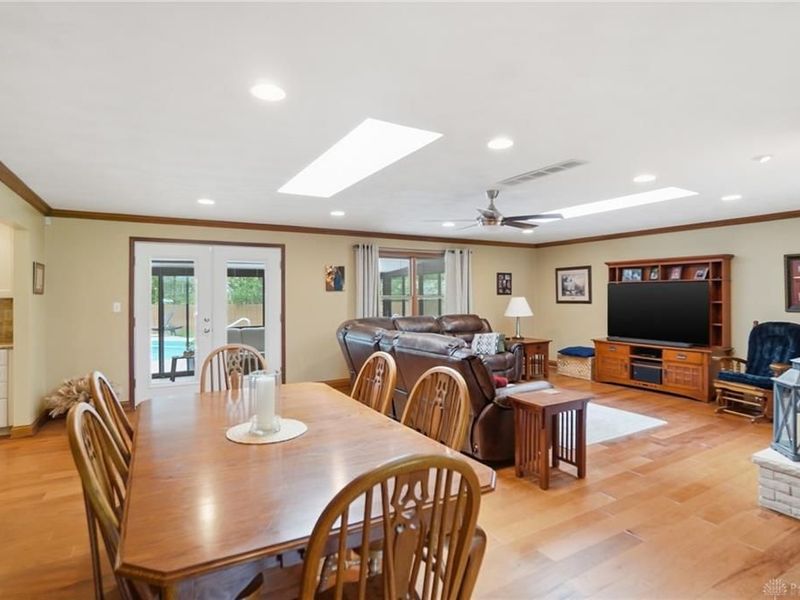 1832 Burgundy Lane, Washington Township, OH 45459 Photo 18