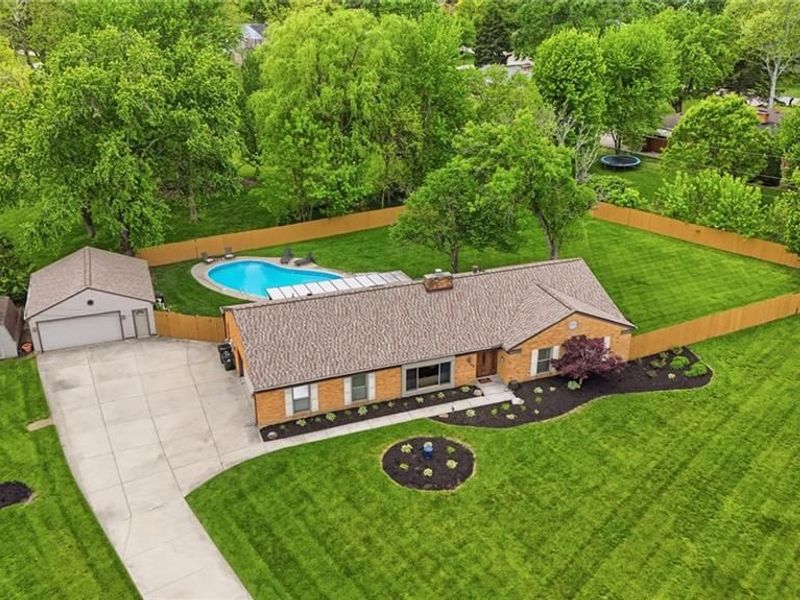 1832 Burgundy Lane, Washington Township, OH 45459 Photo 2