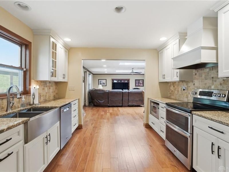 1832 Burgundy Lane, Washington Township, OH 45459 Photo 26