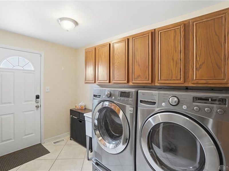 1832 Burgundy Lane, Washington Township, OH 45459 Photo 33