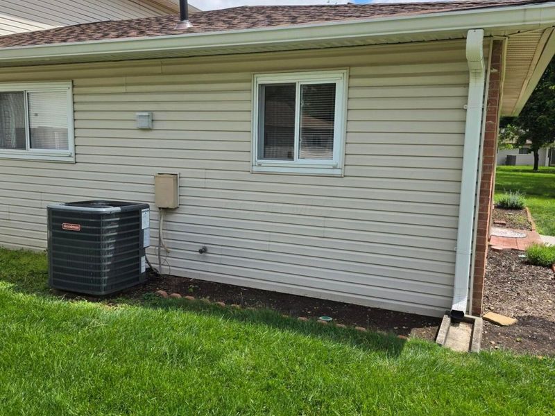 2451 Natchez Drive , Unit A, Columbus, OH 43209 Photo 3