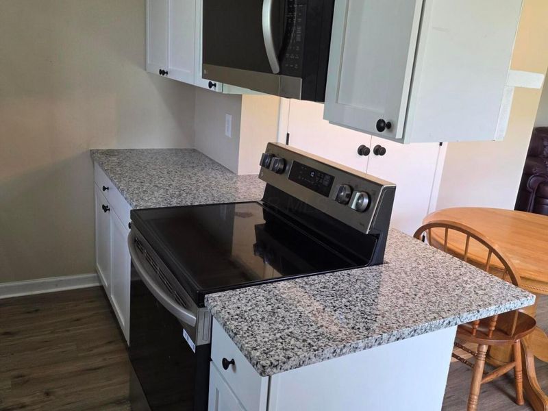 2451 Natchez Drive , Unit A, Columbus, OH 43209 Photo 7