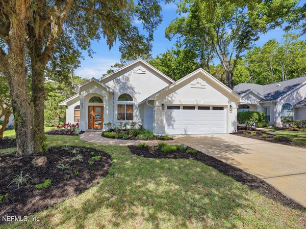 621 LAKE STONE Circle, Ponte Vedra Beach, FL 32082