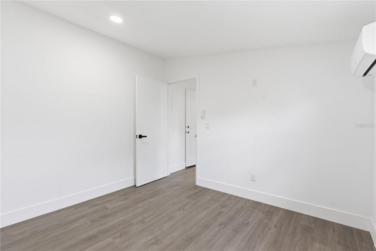 6713 S Mascotte Street , Tampa, FL 33616 Photo
