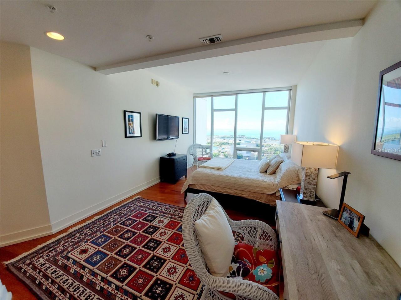 175 1st Street S, Unit 2006, Saint Petersburg, FL 33701 Photo