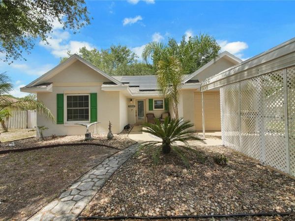 35833 DAWN DRIVE , LEESBURG, FL 34788